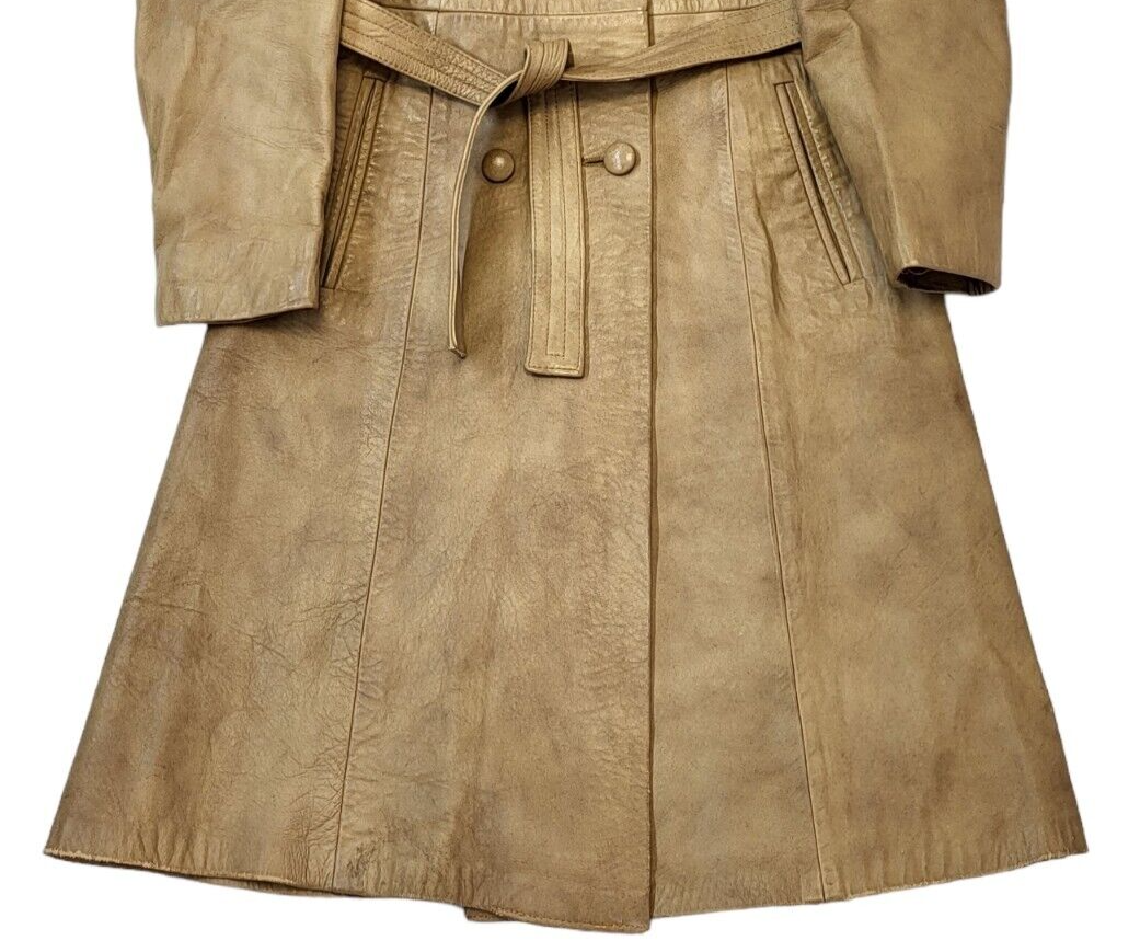 Vintage 70s Vintage Beige Belted Button Up Leather Jacket Women's Size M