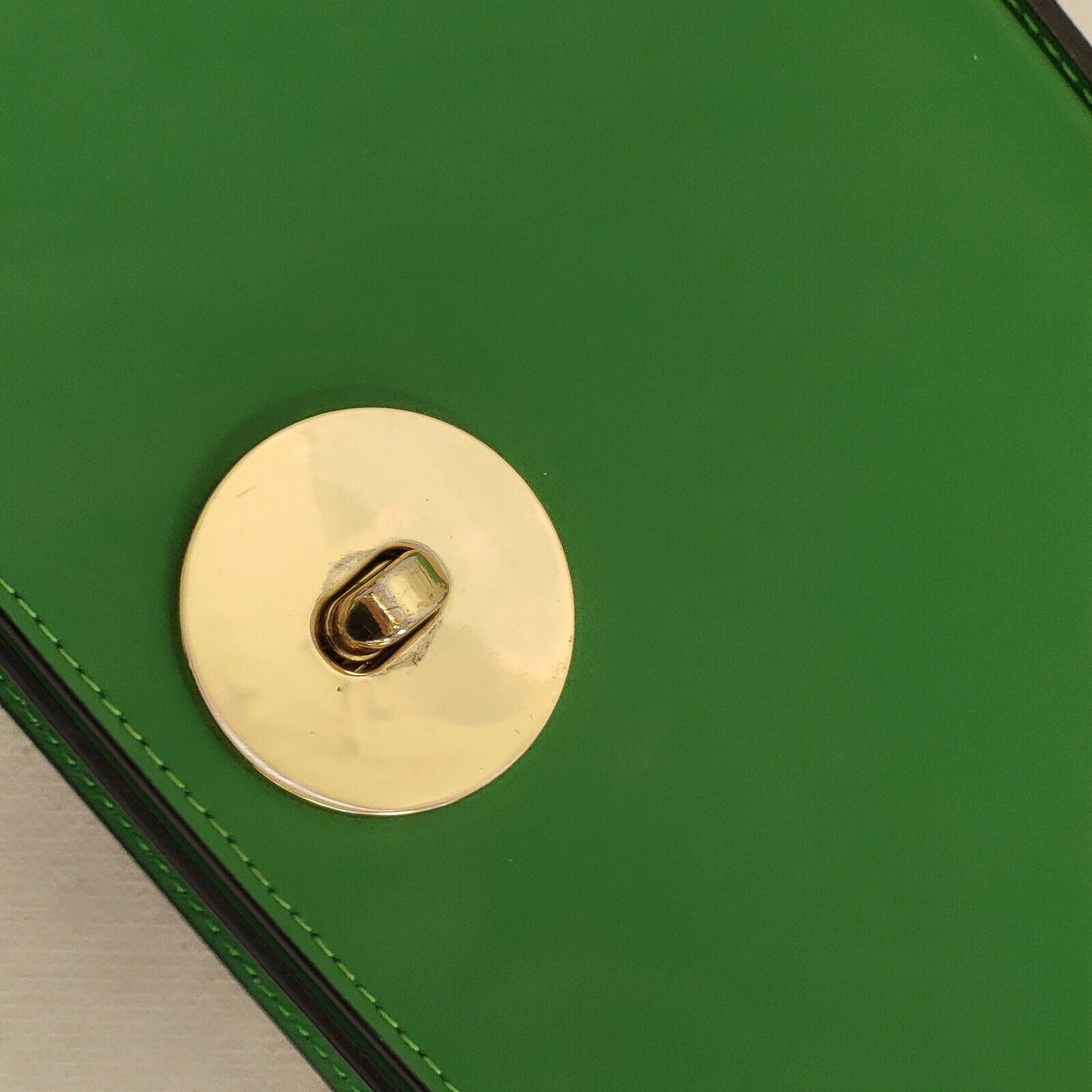 Vintage Green Leather Clasp Shoulder Bag Uk Women's Size 5.5" x 8.5"