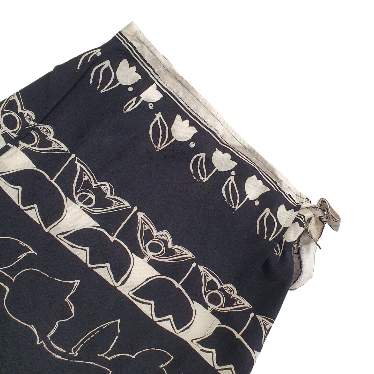 Mark Aurel Vintage 90's Black & White Floral Wrap Skirt Womens UK 10-12 W29