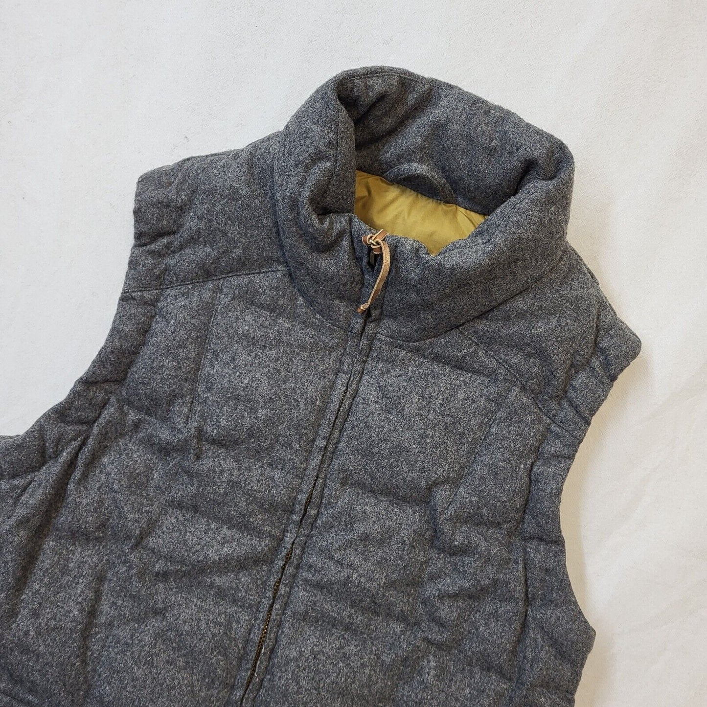 Eddie Bauer Down Gilet Grey Padded Modern Women's Size Medium