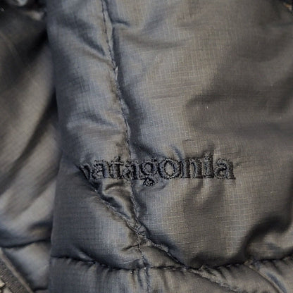 Patagonia Black Quilted Puffer Coat Women's Size XS.