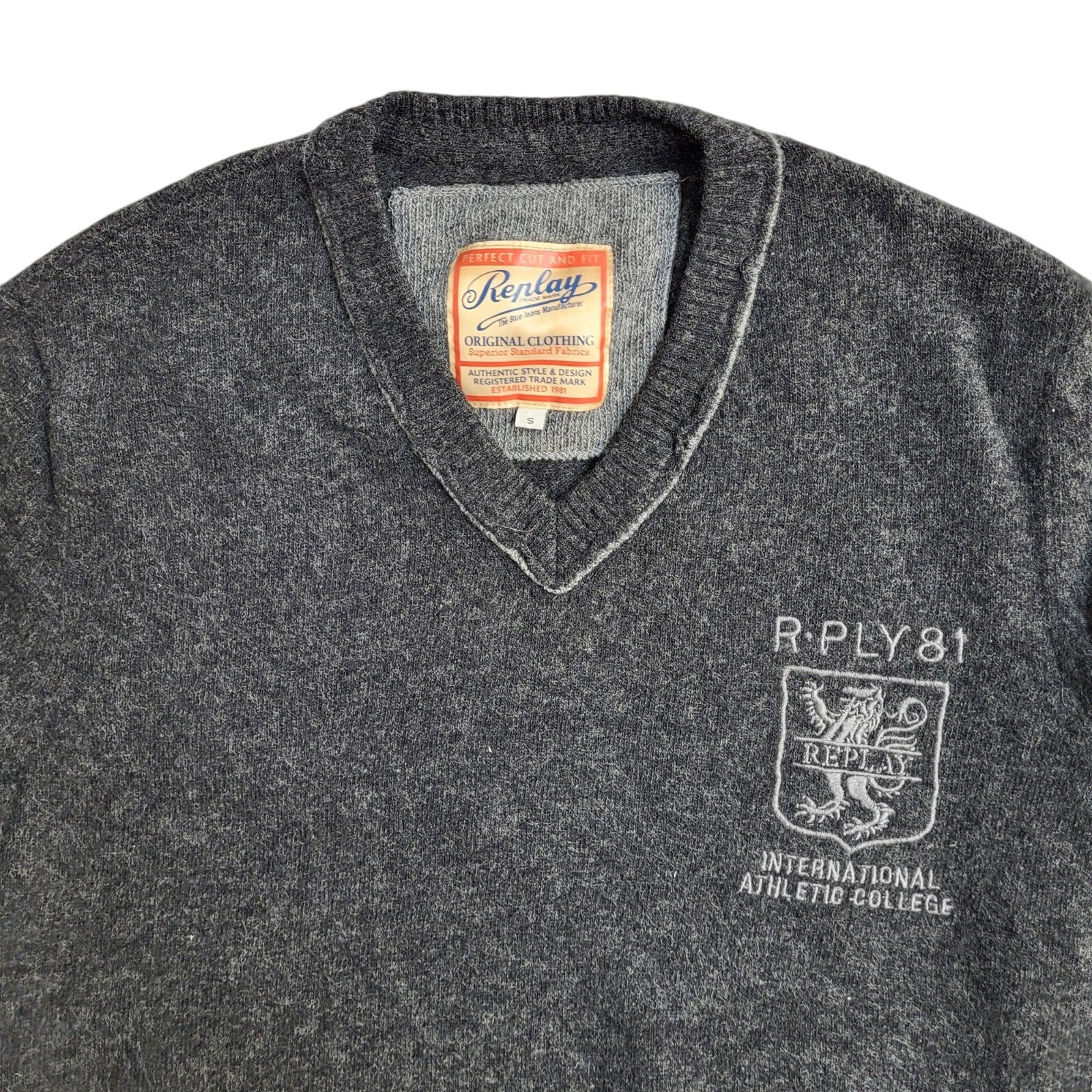 Replay Vintage 90's Dark Grey V-Neck Jumper UK Men's Size Small