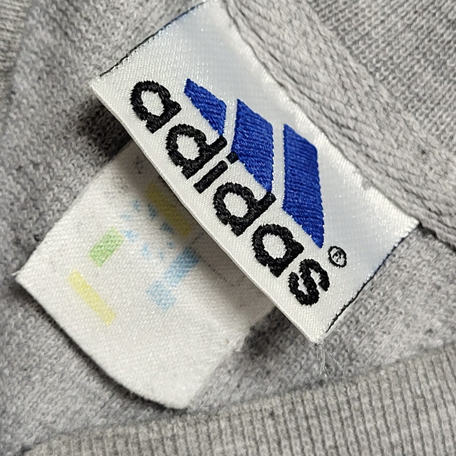 Adidas Grey Vintage 90's Vintage V-Neck Short Sleeve T-Shirt Mens Size XL