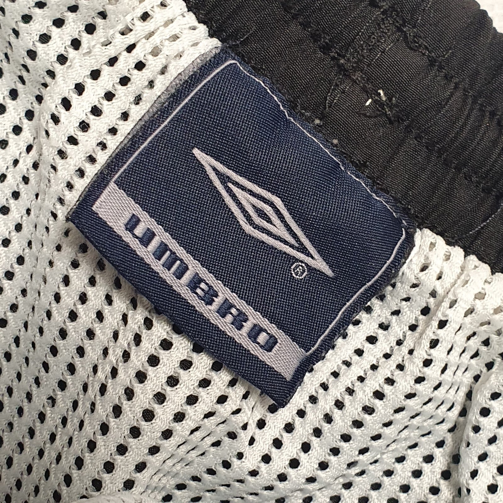 Umbro Vintage 90's Black Sport Shorts Drawstring Boy's Size XL W28