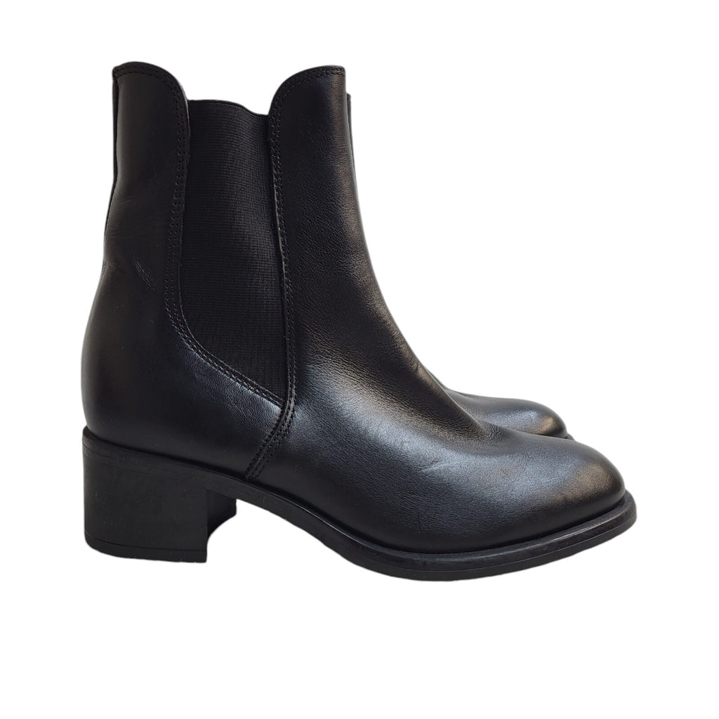 Jones Black Pull-On Leather Boots Uk Women's Size 3.5