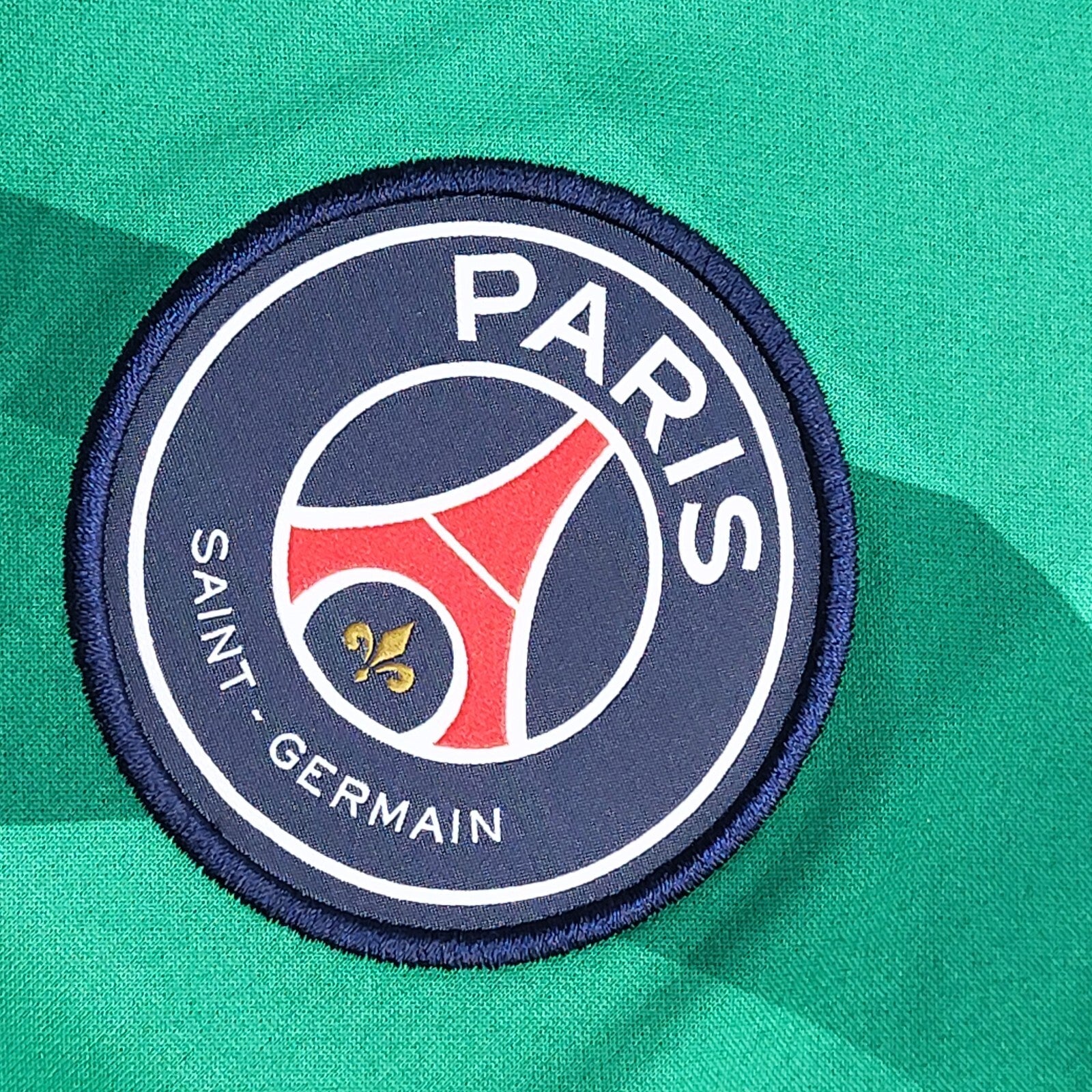 Nike Paris Saint Germain Green Training Football Shirt UK Men's Size L