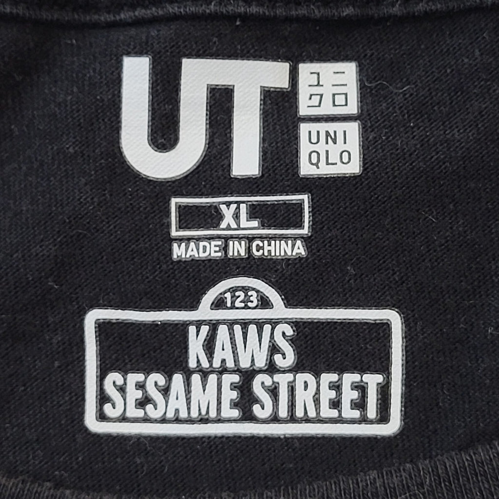Kaws Uniqlo Sesame Street Graphic T-Shirt Black Women's UK Size XL