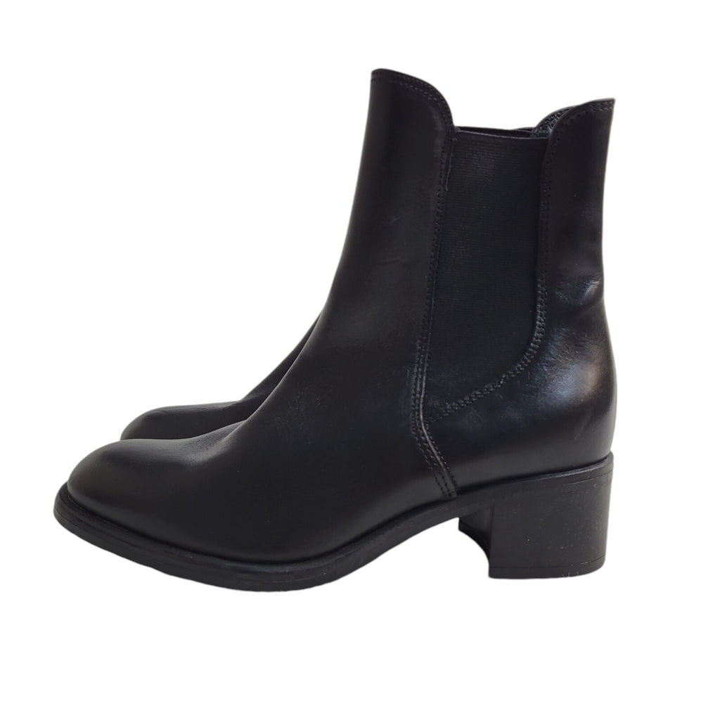 Jones Black Pull-On Leather Boots Uk Women's Size 3.5