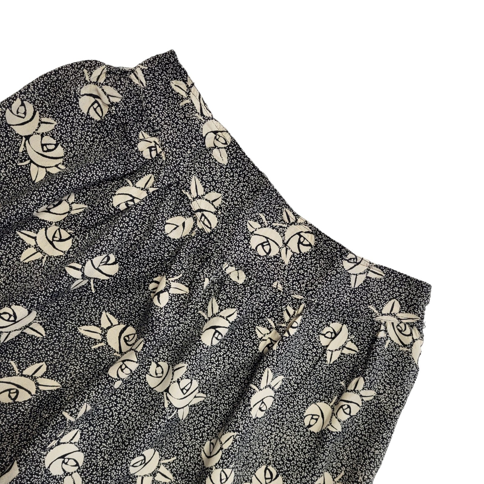 Vintage 90's Black & White Floral High Waist Shorts Womens UK 10 W28
