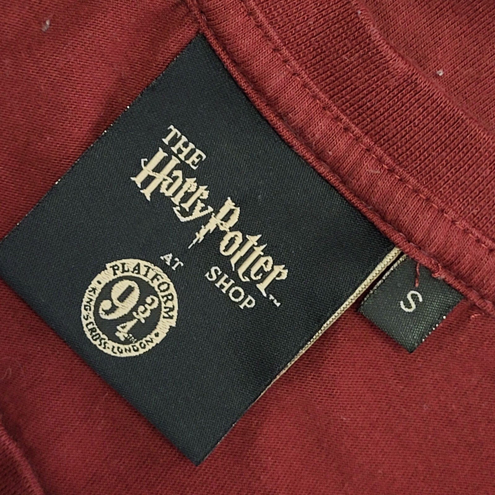The Harry Potter Shop Burgundy Y2K Gryffindor Short Sleeve T-Shirt Mens Size S