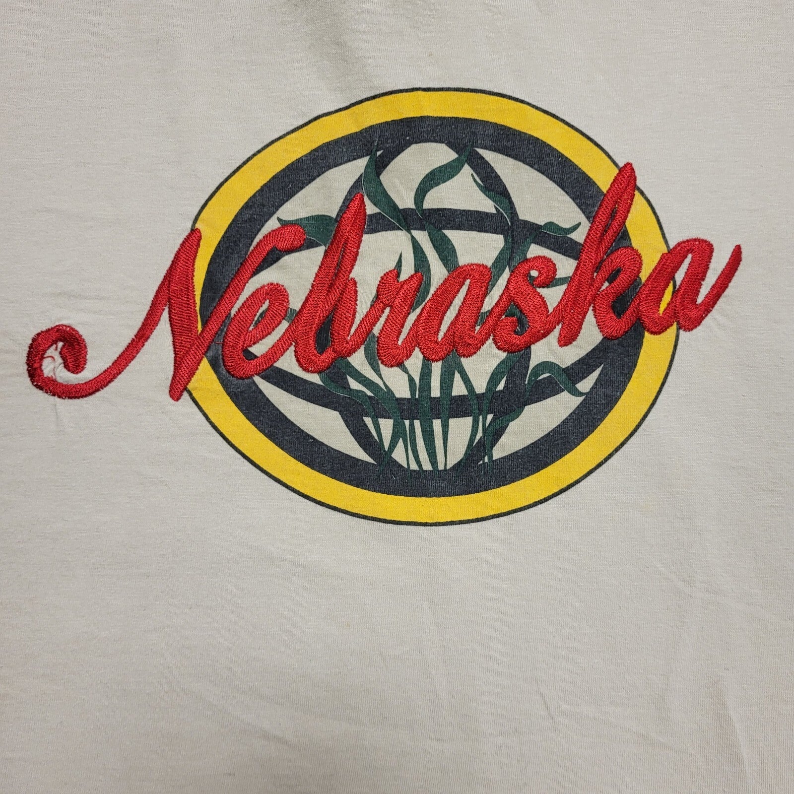 Vintage Edition Vintage 90's Beige Nebraska USA T-Shirt Uk Men's Size XL