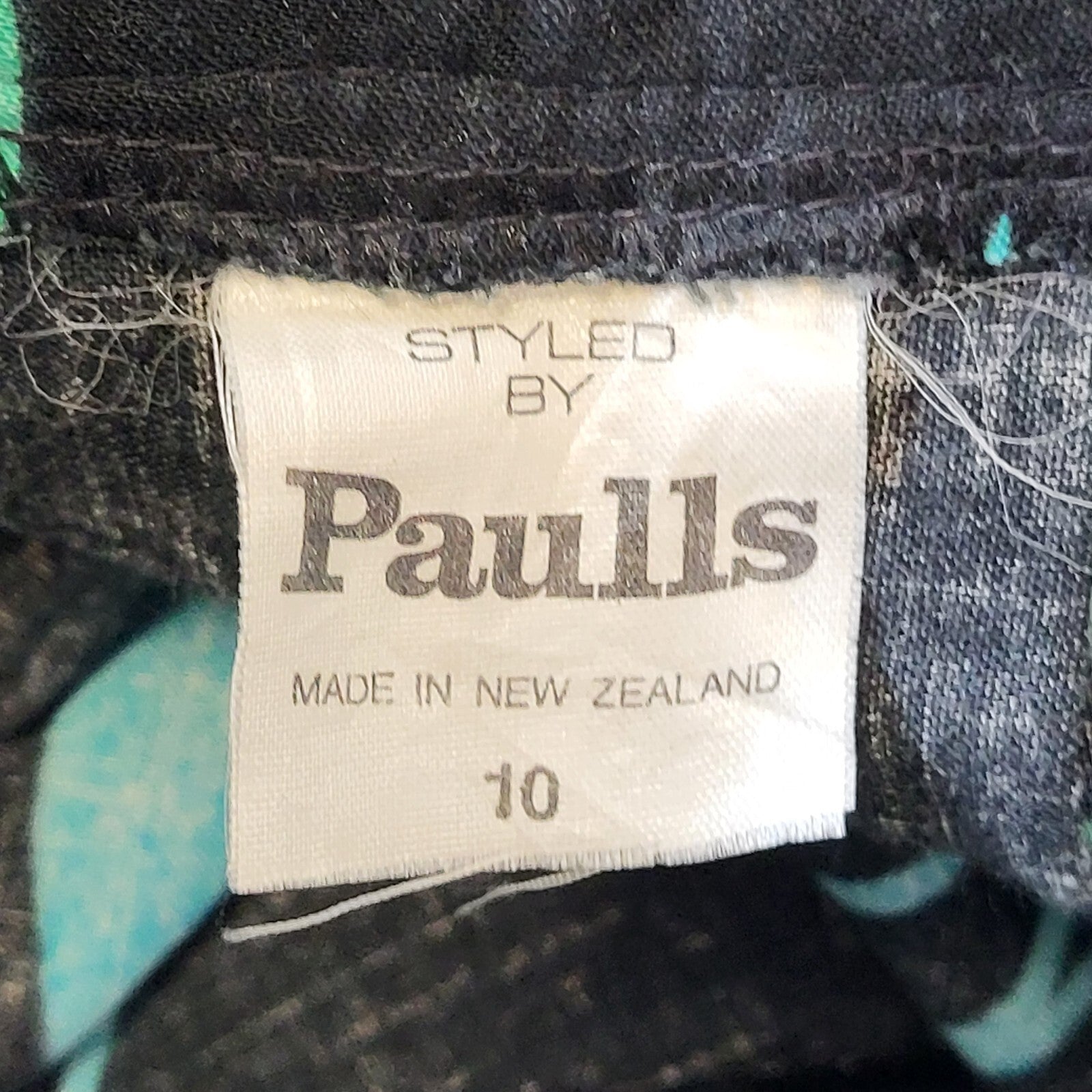Paulls 80's Vintage Green Black Leaf Print Skirt Women's Size 10 W24