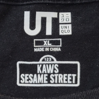 Kaws Uniqlo Sesame Street Graphic T-Shirt Black Women's UK Size XL