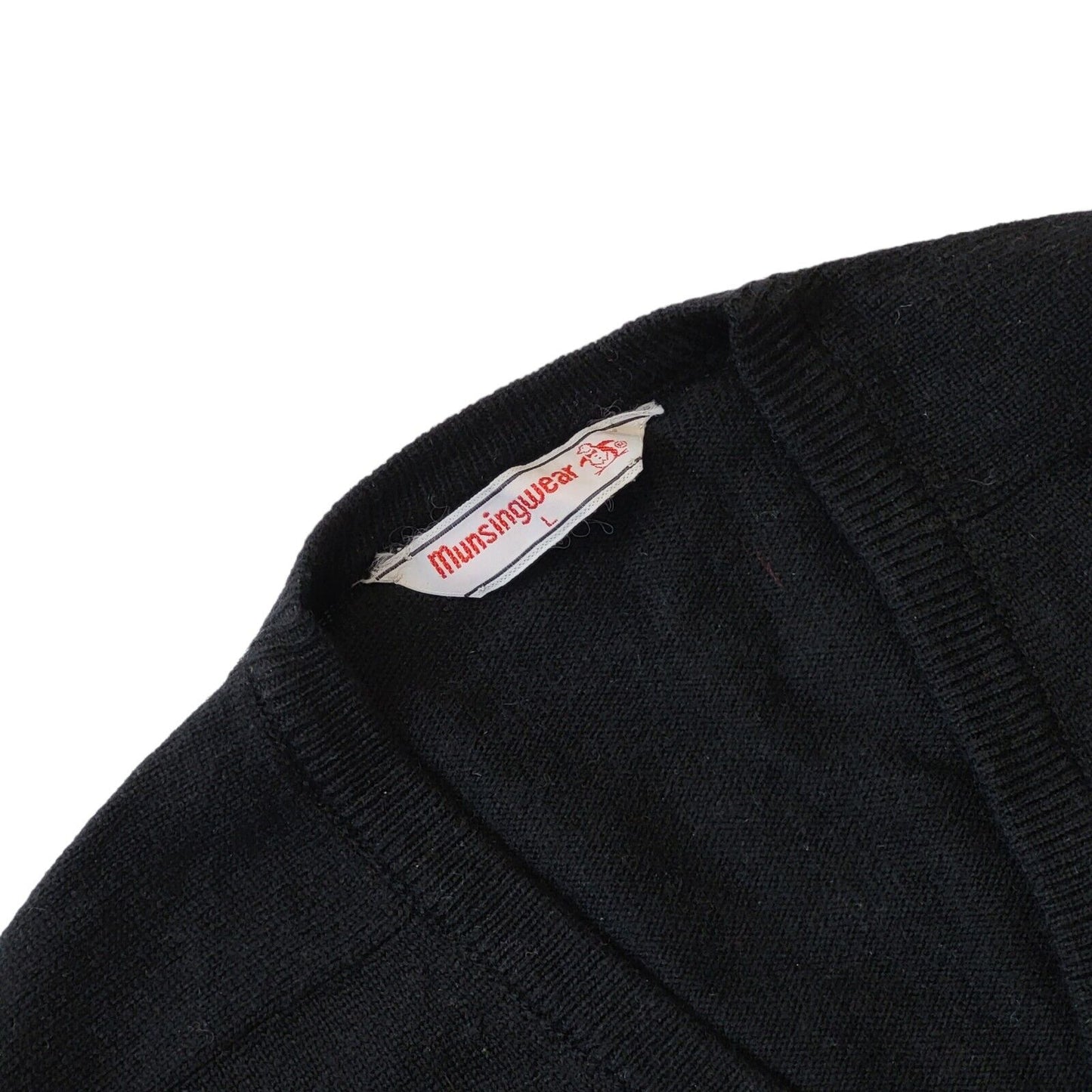 Munsingwear 90s Vintage Wool Blend Black V-Neck Jumper Men's Size L