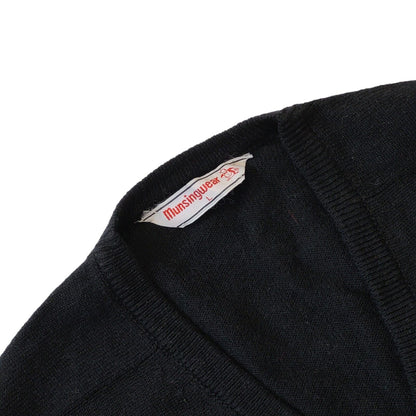 Munsingwear 90s Vintage Wool Blend Black V-Neck Jumper Men's Size L