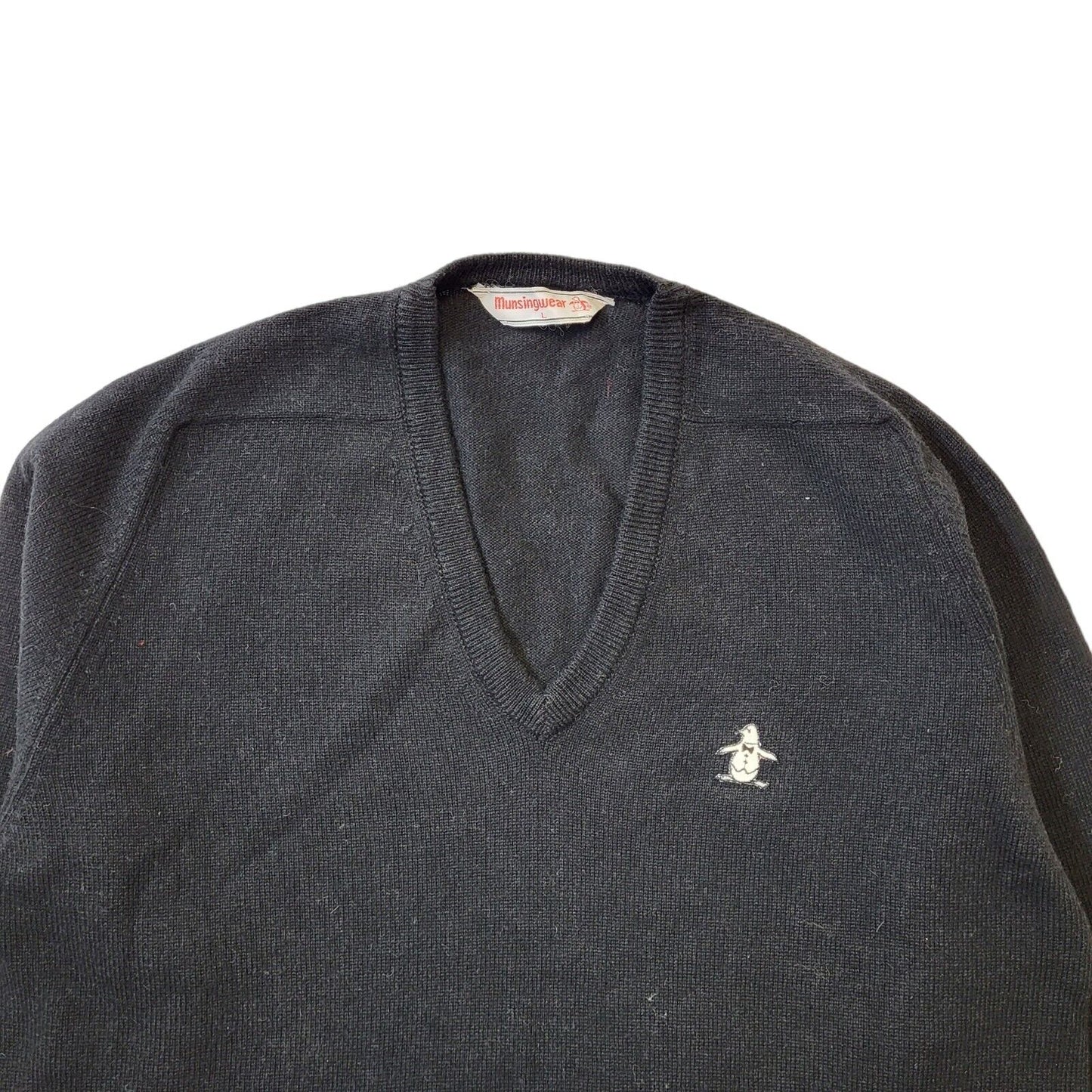 Munsingwear 90s Vintage Wool Blend Black V-Neck Jumper Men's Size L